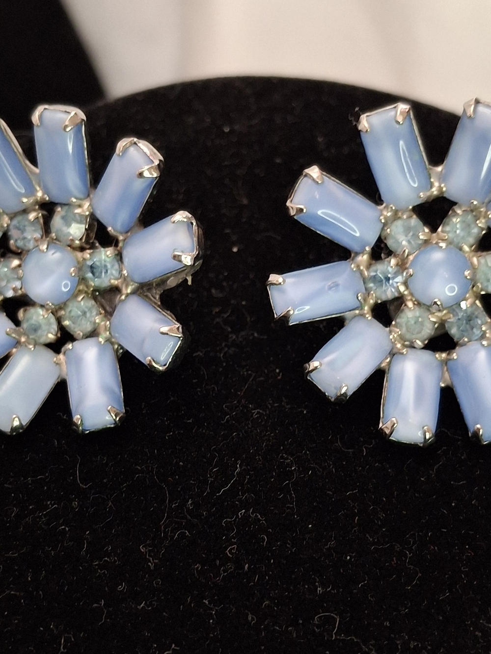 Light Blue Vintage Floral Burst Cluster Stud Earrings - Women Jewelry